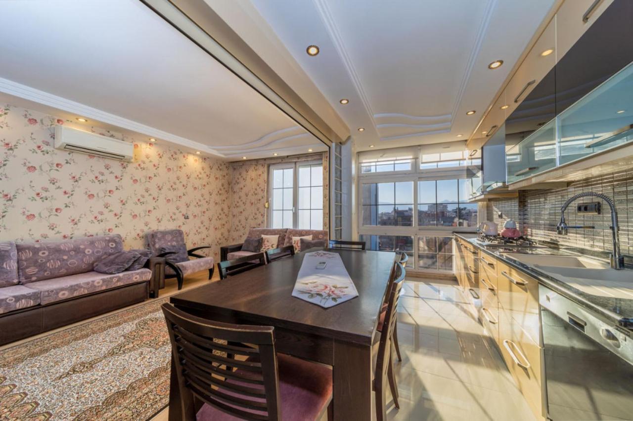 Lovely Flat With Sea View Near Beach In Muratpasa Antalya Extérieur photo